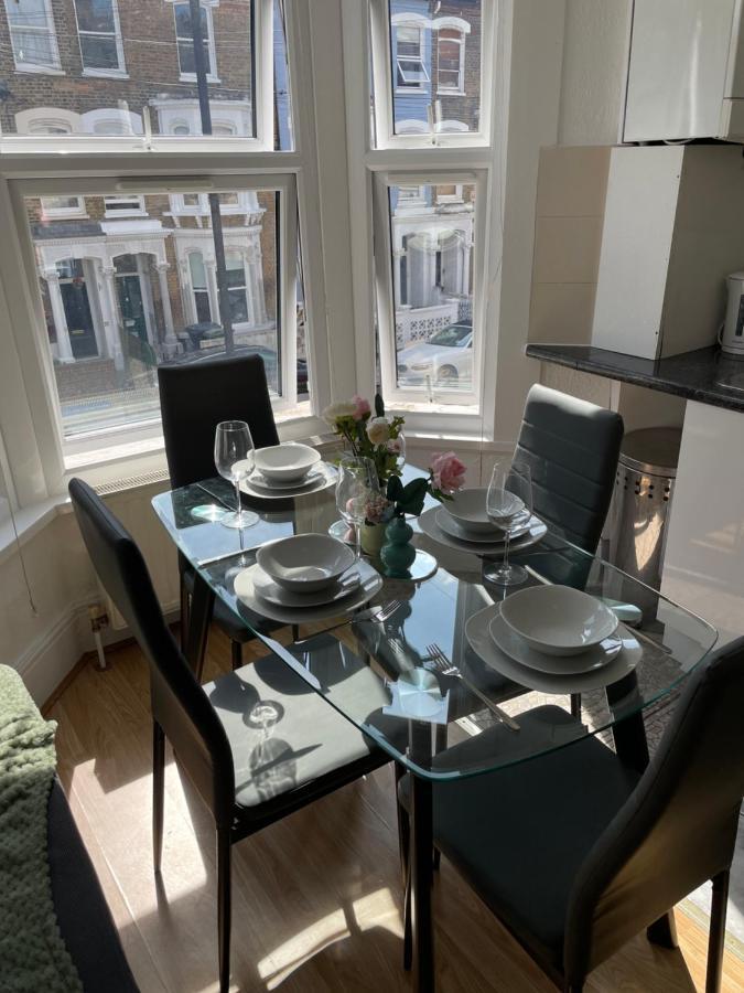 Large, Bright And Spacious 3 Bed Flat In Londýn Exteriér fotografie