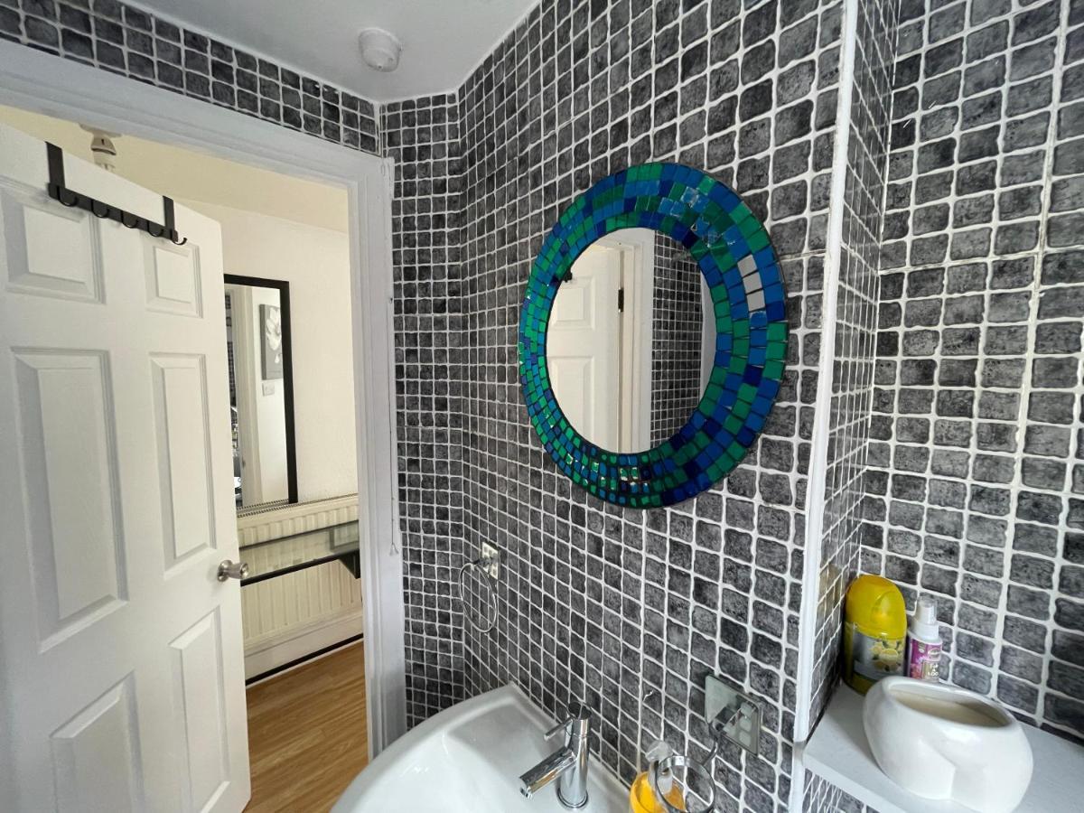 Large, Bright And Spacious 3 Bed Flat In Londýn Exteriér fotografie