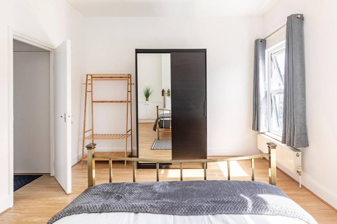 Large, Bright And Spacious 3 Bed Flat In Londýn Exteriér fotografie