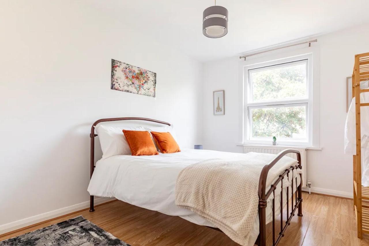 Large, Bright And Spacious 3 Bed Flat In Londýn Exteriér fotografie