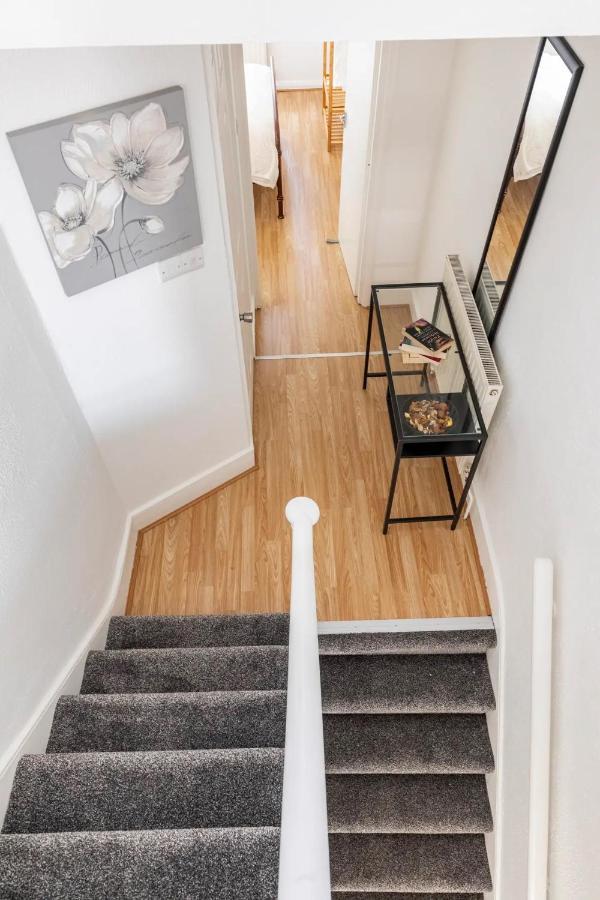 Large, Bright And Spacious 3 Bed Flat In Londýn Exteriér fotografie