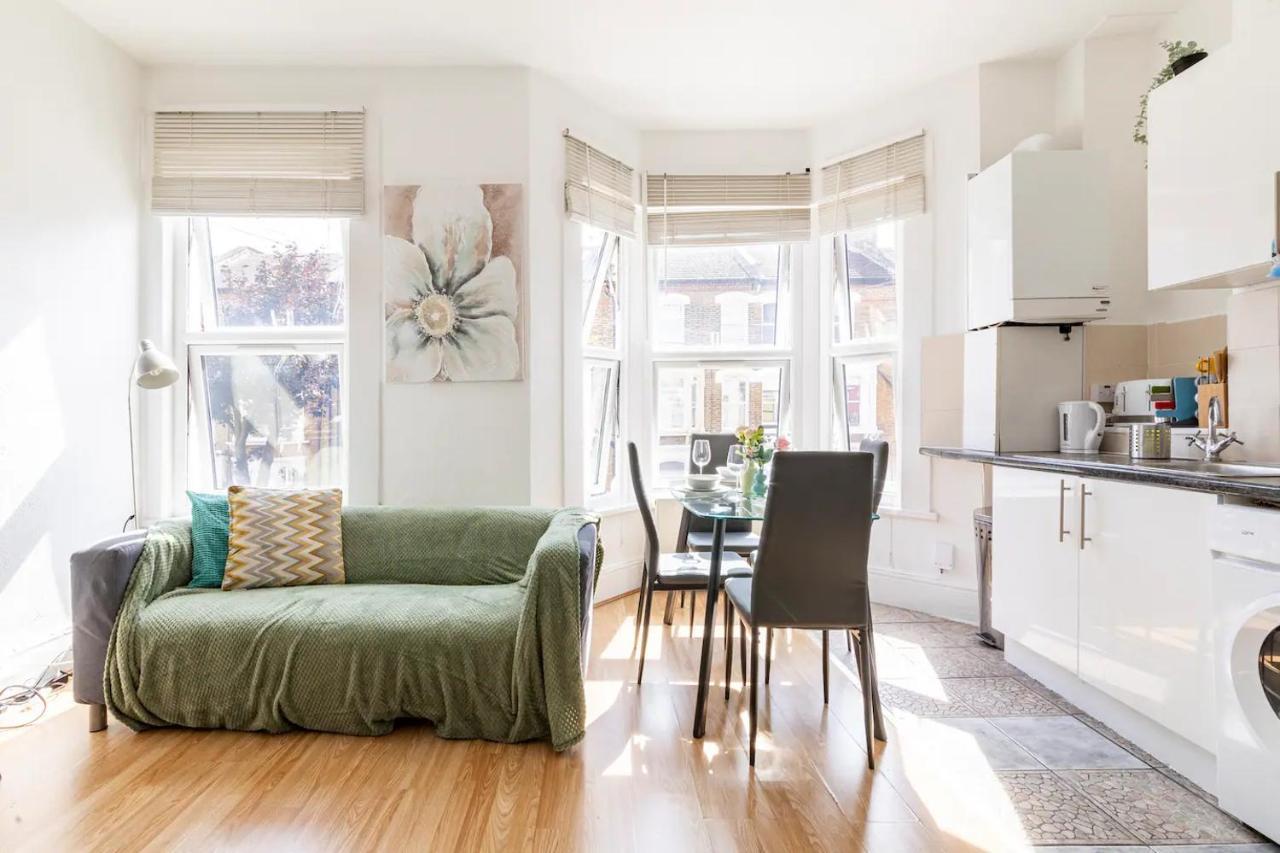 Large, Bright And Spacious 3 Bed Flat In Londýn Exteriér fotografie